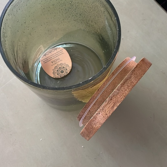 Beautiful Iridescent 5x7 Cylinder - Picture 2 of 5